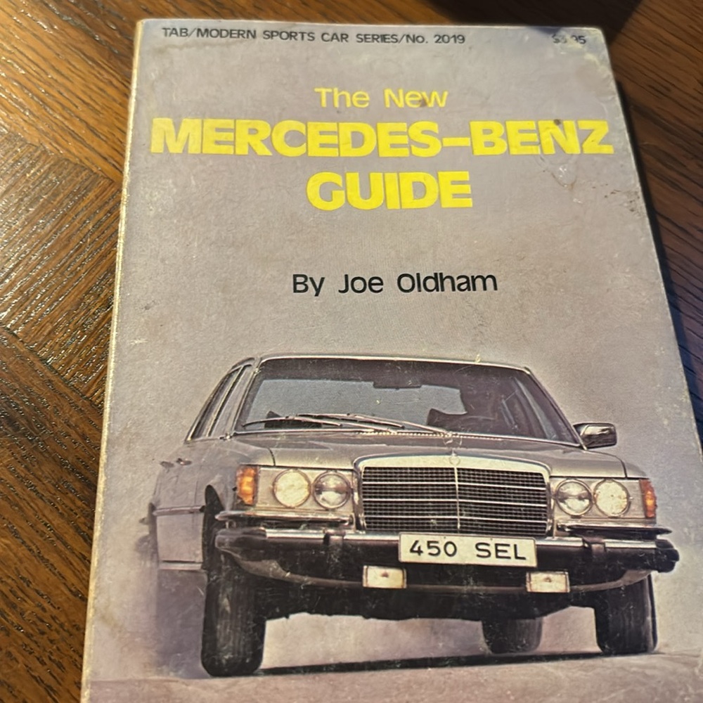 Mercedes-Benz Guide Book - Picture 5 of 5